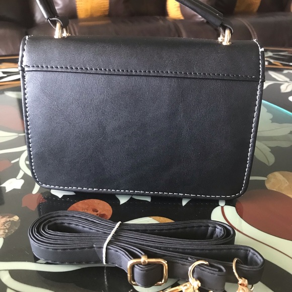 PU LEATHER HANDBAG. Size 200x90x130mm. BUY 2 ITEMS GET 50% ON THE 3RD ITEM - Picture 16 of 17